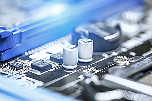 恒溫恒濕試驗(yàn)機(jī)做高溫測(cè)試時(shí)水需要放出來(lái)嗎？